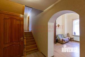 Коттедж 354м², 2-этажный, участок 7 сот.  