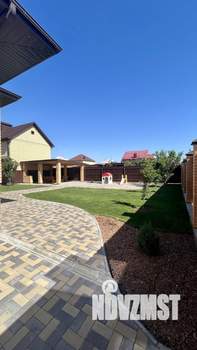 Коттедж 230м&sup2;, 1-этажный, участок 6 сот.  