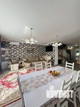 Дом 230м&sup2;, 2-этажный, участок 7 сот.  