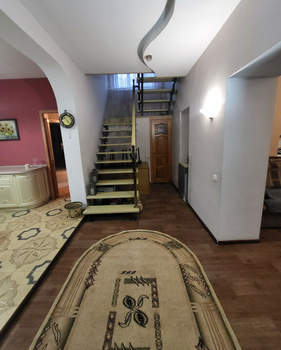 Дом 160м², 2-этажный, участок 10 сот.  