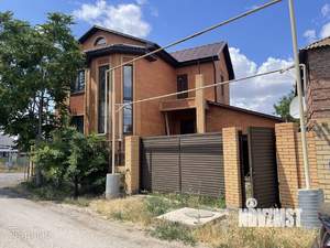 Дом 267м&sup2;, 3-этажный, участок 6 сот.  