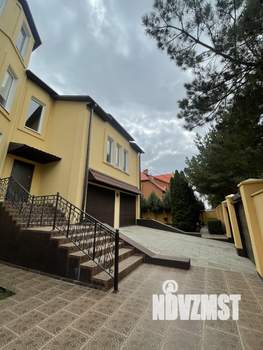 Коттедж 629м², 2-этажный, участок 18 сот.  