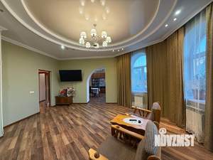Дом 294м², 2-этажный, участок 7 сот.  