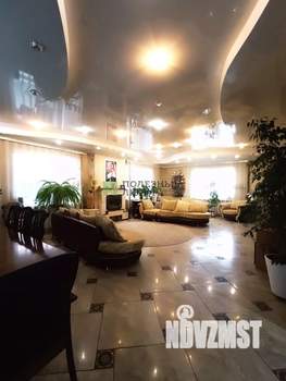 Дом 195м², 2-этажный, участок 6 сот.  