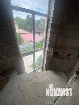 Дом 300м², 3-этажный, участок 6 сот.  