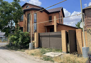 Дом 267м&sup2;, 3-этажный, участок 6 сот.  