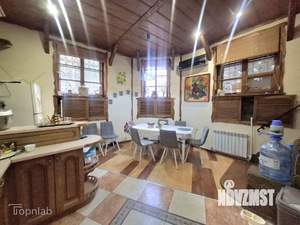 Дом 180м&sup2;, 2-этажный, участок 444 сот.  