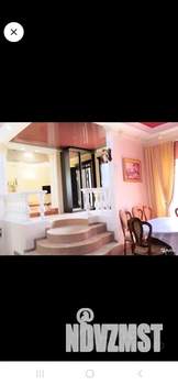 Коттедж 380м&sup2;, 3-этажный, участок 10 сот.  