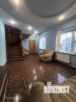 Дом 360м², 3-этажный, участок 7 сот.  