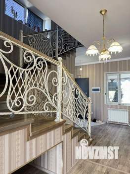 Дом 230м&sup2;, 2-этажный, участок 7 сот.  