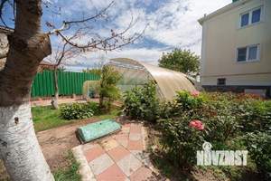 Коттедж 340м&sup2;, 3-этажный, участок 9 сот.  