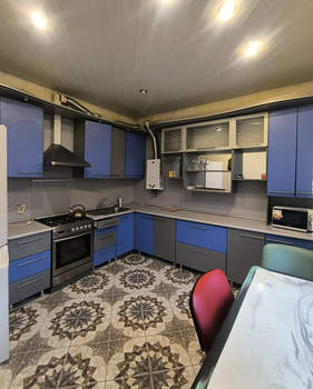 Дом 360м², 3-этажный, участок 7 сот.  