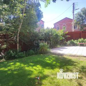 Дом 408м², 3-этажный, участок 8 сот.  