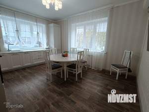 Дом 184м², 2-этажный, участок 6 сот.  