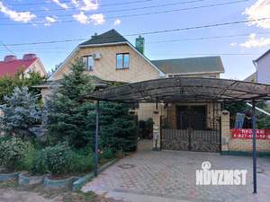 Коттедж 312м², 3-этажный, участок 6 сот.  