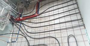 Дом 100м&sup2;, 1-этажный, участок 6 сот.  