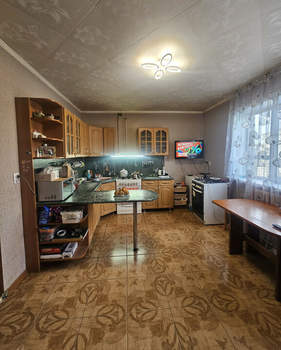 Дом 179м², 2-этажный, участок 4 сот.  