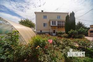 Коттедж 340м&sup2;, 3-этажный, участок 9 сот.  