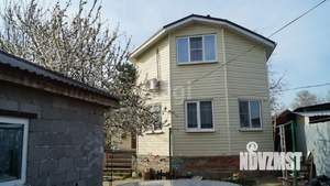 Дом 70м², 2-этажный, участок 3 сот.  