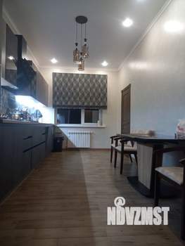 Коттедж 248м², 3-этажный, участок 5 сот.  