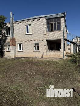 Коттедж 197м&sup2;, 2-этажный, участок 6 сот.  