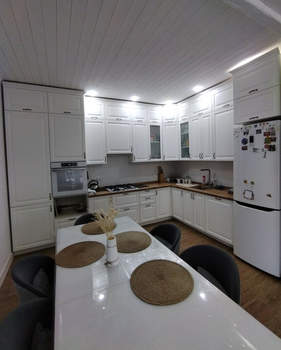 Дом 250м², 2-этажный, участок 7 сот.  