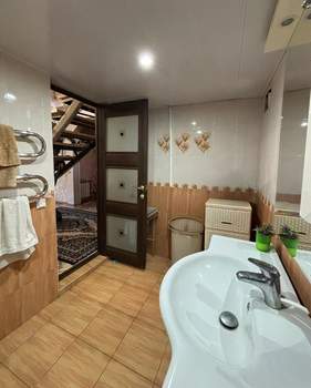 Дом 176м², 2-этажный, участок 4 сот.  