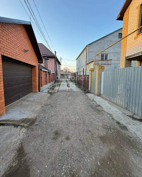 Дом 178м&sup2;, 2-этажный, участок 6 сот.  