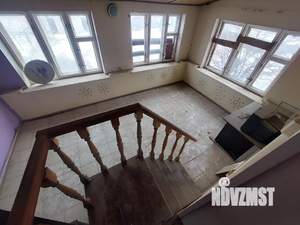 Дом 306м&sup2;, 3-этажный, участок 6 сот.  