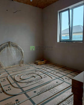 Дом 134м&sup2;, 2-этажный, участок 6 сот.  