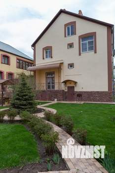 Дом 354м², 3-этажный, участок 7 сот.  