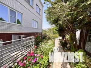 Дом 321м&sup2;, 2-этажный, участок 13 сот.  