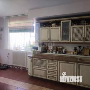 Дом 408м², 3-этажный, участок 8 сот.  