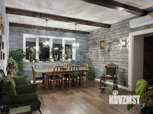 Дом 278м², 2-этажный, участок 10 сот.  