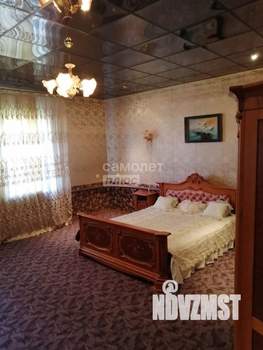 Дом 353м², 3-этажный, участок 6 сот.  