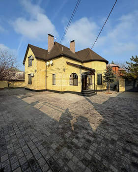 Дом 197м&sup2;, 2-этажный, участок 7 сот.  