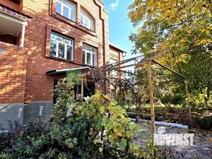 Дача 420м², 3-этажный, участок 17 сот.  