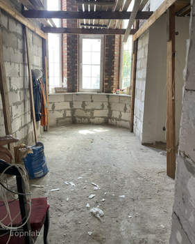 Дом 267м&sup2;, 3-этажный, участок 6 сот.  