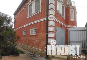 Коттедж 270м², 3-этажный, участок 3 сот.  