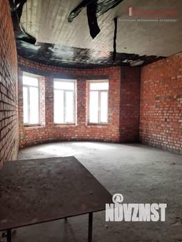 Коттедж 231м², 2-этажный, участок 6 сот.  