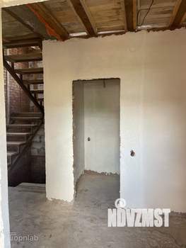 Дом 267м&sup2;, 3-этажный, участок 6 сот.  