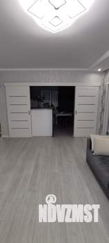 Коттедж 185м², 2-этажный, участок 4 сот.  