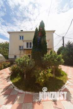 Коттедж 340м&sup2;, 3-этажный, участок 9 сот.  