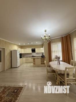 Дом 115м², 2-этажный, участок 6 сот.  