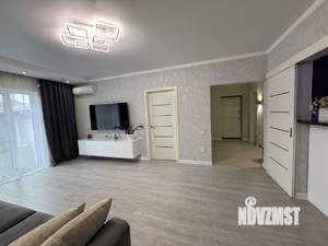 Дом 184м&sup2;, 2-этажный, участок 3 сот.  