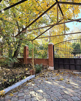 Дача 420м², 3-этажный, участок 17 сот.  