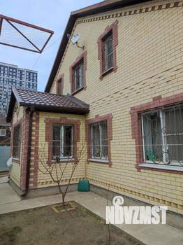 Дом 247м&sup2;, 2-этажный, участок 5 сот.  