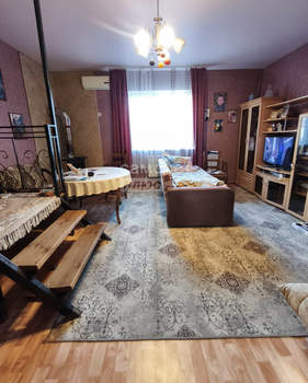 Дом 78м&sup2;, 2-этажный, участок 6 сот.  