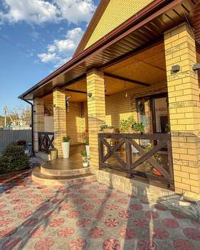 Дом 200м², 2-этажный, участок 5 сот.  