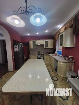 Дом 160м², 2-этажный, участок 10 сот.  